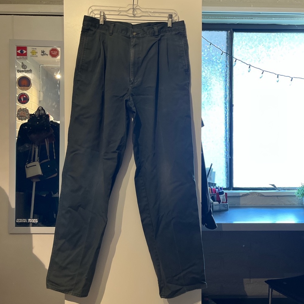 Windsor Shirt Company Dark Green Pants
